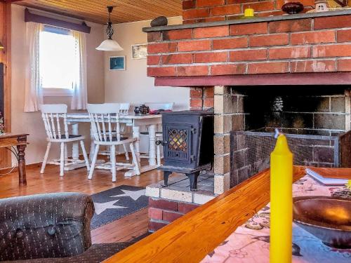 5 person holiday home in lyngdal