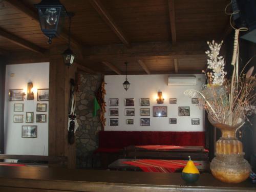 Restorāns, Mania Guest House in Kalofer