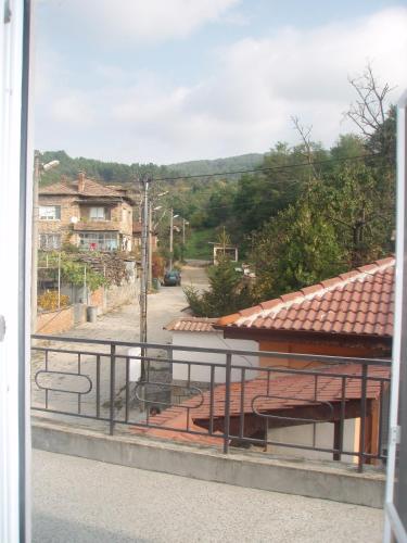 Mania Guest House - image 3