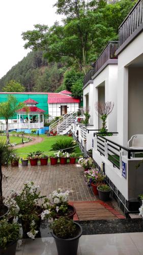 Κήπος, Cordillera Resort in Μιλς
