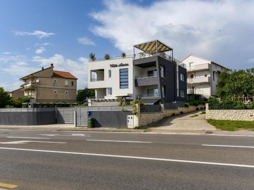 ทัศนียภาพภายนอกโรงแรม, Modern villa in Sveti Filip with pool in สเวติ ฟิลิป อี ยาคอฟ