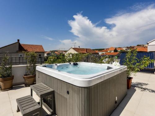 สปา, Modern villa in Sveti Filip with pool in สเวติ ฟิลิป อี ยาคอฟ