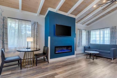 Comfort Inn Carmel By the Sea - main image