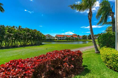 Vista Verde North 6-142 2 Bedrooms Pool View Heated Pool Spa Sleeps 4 - image 8