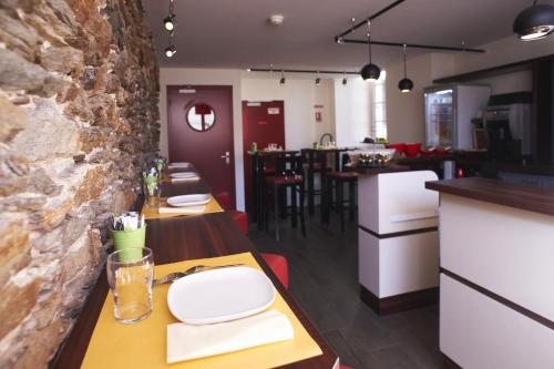 Restoran, Logis Hotel Chateaubriand in Nantes