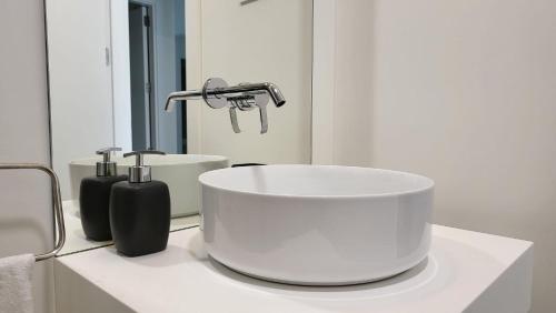 High end large ground floor with luxury private pool and sea views, Málaga (fotografie 10)