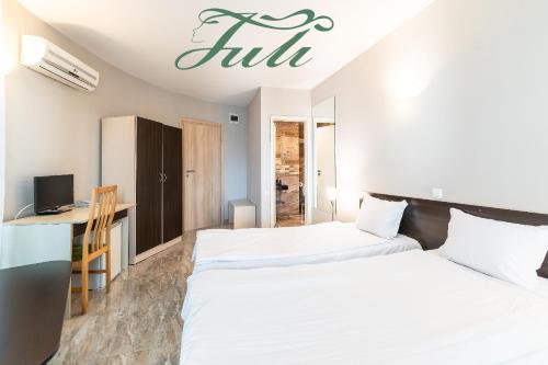 Hotel Juli - image 13