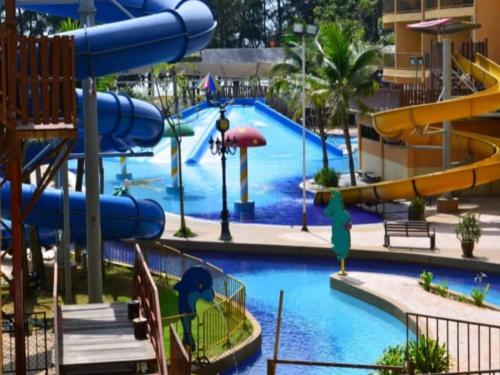5pax Gold Coast Morib Resort - Banting Sepang KLIA Tanjung Sepat 5pax Gold Coast Morib Resort - Banting Sepang KLIA Tanjung Sepat