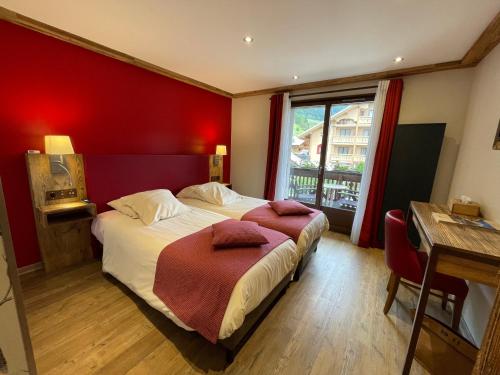 Twin Room with Balcony