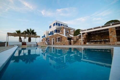 2 bedrooms, 3 beds