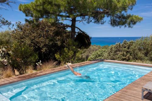 Villa bodri, maison en pierre avec vue mer et piscine chauffée 5