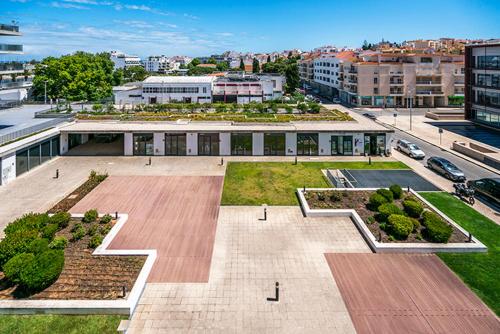  Bright & Spacious 2 Bed Flat 2 Bath w Garage in Lagos Marina in Lagos