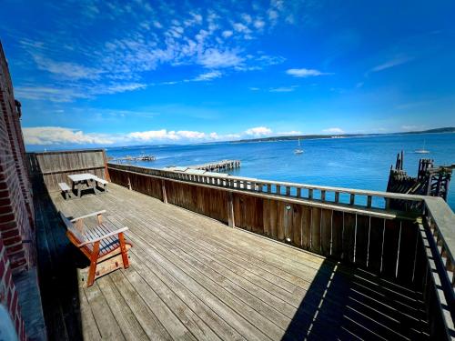 Suite #15 Ocean View Private Deck - Pet Friendly