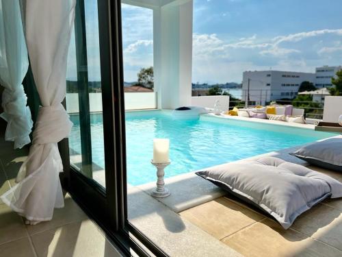 Goutos Luxury Living A & B gîte à louer Rozaíika