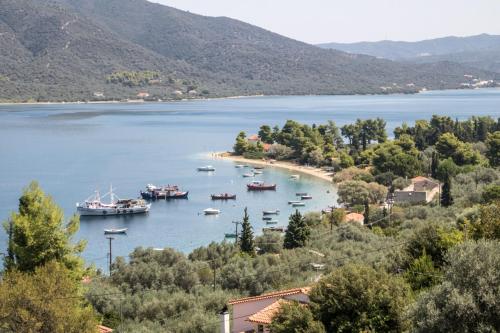 Eleni's house gîte à louer Gialtra