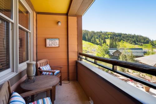 Zephyr Mountain Ski-In Ski-Out Condo in 温特帕克(CO)