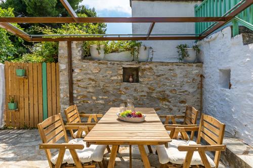 La Belle Merle, Unterkunft in Panormos Skopelos