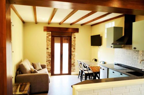 La Rosa y El Pastor Bonitos Apartamentos Rurales con vistas a la Montaña