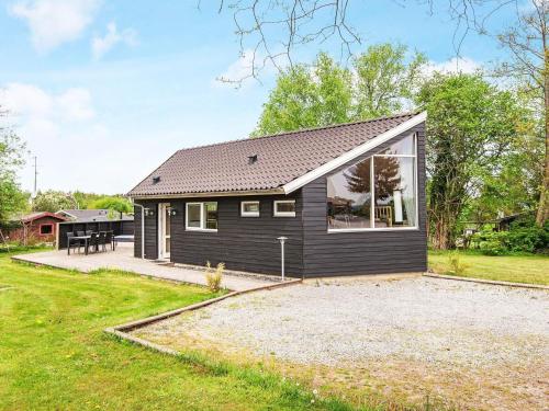  Three-Bedroom Holiday home in Børkop 7 in Egeskov