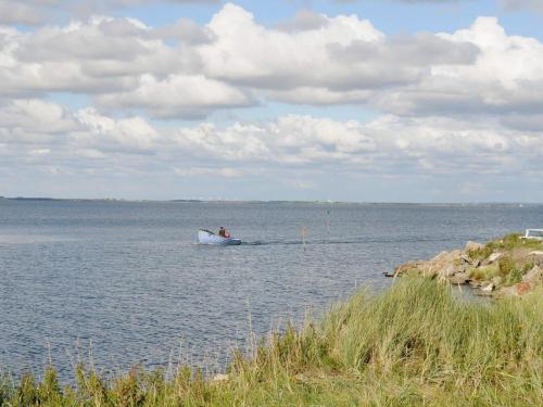  Three-Bedroom Holiday home in Hvide Sande 2 in Nørre Lyngvig