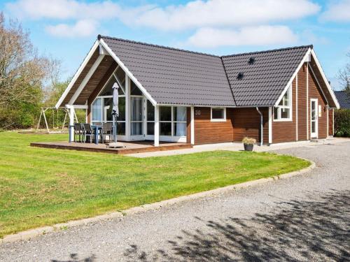 Three-Bedroom Holiday home in Hemmet 8 Falen 