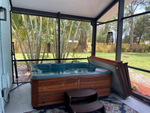 Jungle Oasis in the heart of the Treasure Coast in Walton, USA