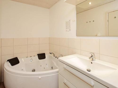 Holiday Home Lagunenblick X - image 12