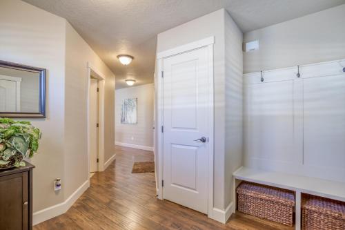 East Bend Beauty - image 11