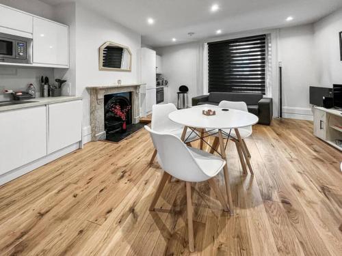Picture of Bright And Spacious 1-Bdr Flat W/ Free Parking