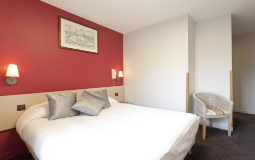 Logis Hôtel Duquesne - image 6