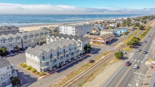 Rockaway Hideaway - image 4