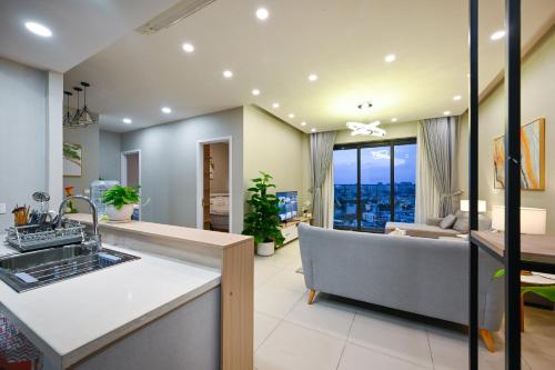 Estella Heights Saigon City View 2BR Apartment & Pool, Ho Chi Minh City