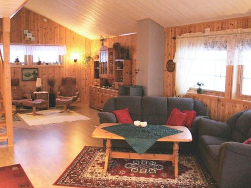 Three-Bedroom Holiday home in Leknes 1 - image 13