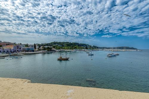 Apartment Viking Rovinj with Sea View - image 10