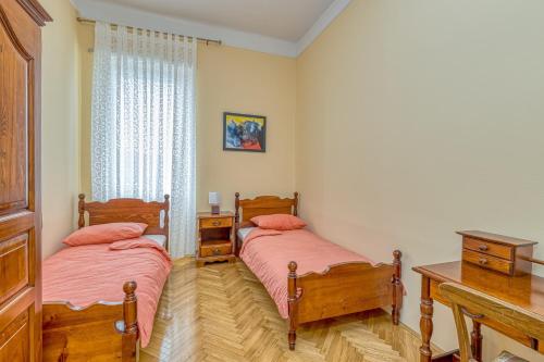 Apartment Viking Rovinj with Sea View - image 9