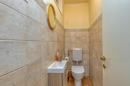 Apartment Viking Rovinj with Sea View - image 7