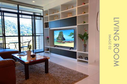 Tranquil Condo close to Beach 4