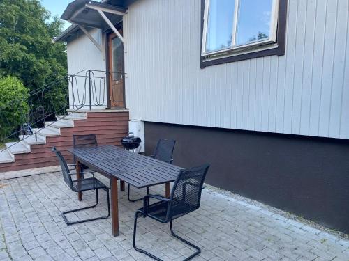 Cheerful Three room villa at Strömstad City Center (Cheerful Three room villa at Stromstad City Center) in Bojardalen