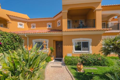 Beautiful Villa on Boavista Golf Resort - Daily Service & Spa Access