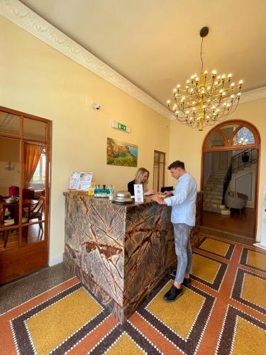 HOTEL CANALI