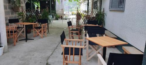 ผับ/เลาจน์, Residencial Do Rita em Rio Caldo in แตร์ราส เด โบว์โร