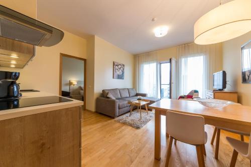 Solar Apartments - Foorum Center 3