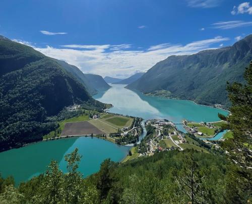 . Eide Gardshotell