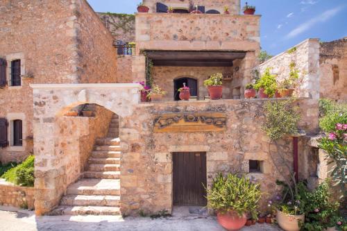 Exterior view, Samonas - Blue villa Mantzourana in Keramies
