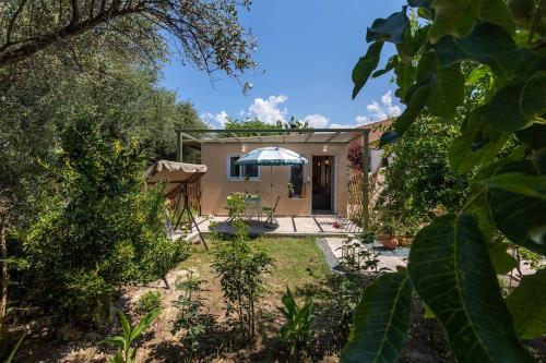 Bougainvillea house with private garden in Pharae
