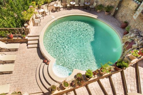 Swimming pool, Samonas - Blue villa Mantzourana in Keramies