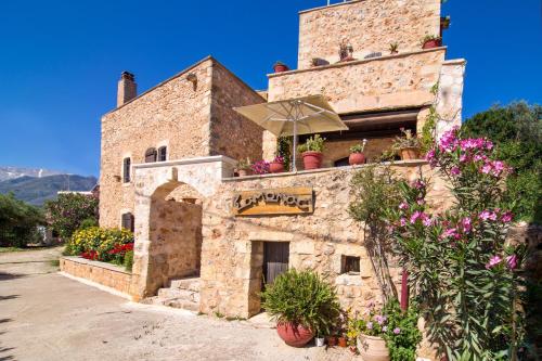 Exterior view, Samonas - Blue villa Mantzourana in Keramies