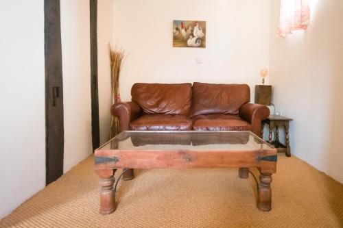 1 king bed, 1 twin bed, 1 sofa bed