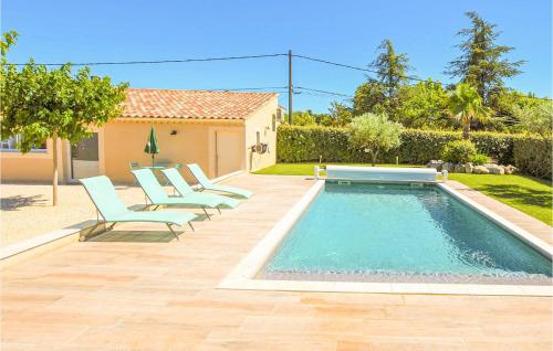 Beautiful home in Aubignan with Outdoor swimming pool and WiFi gîte à louer Aubignan