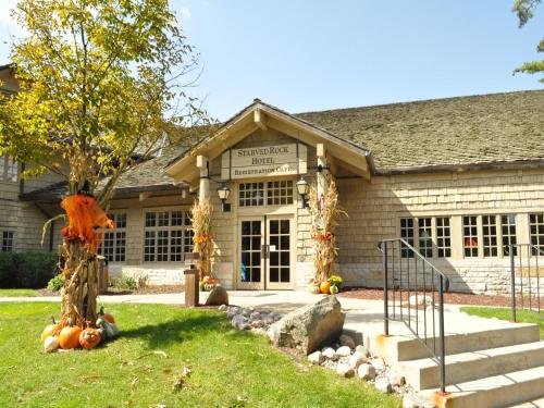 Starved Rock Lodge & Conference Center in IL